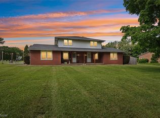 2807 & 2811 Sweitzer Rd, Uniontown, OH 44685