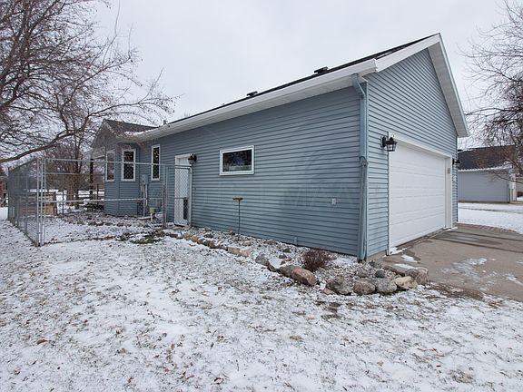 5th image of 512 Fairway Dr