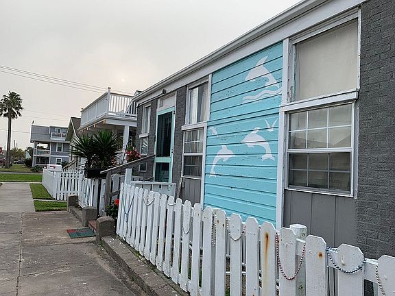 2nd image of 1520 Avenue O