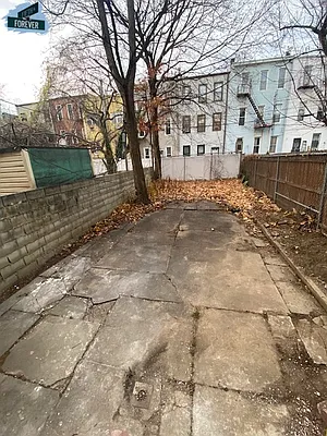 Rented by Fifth & Forever LLC | media 10