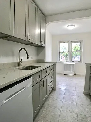 Rented by Bohemia Realty Group | media 7