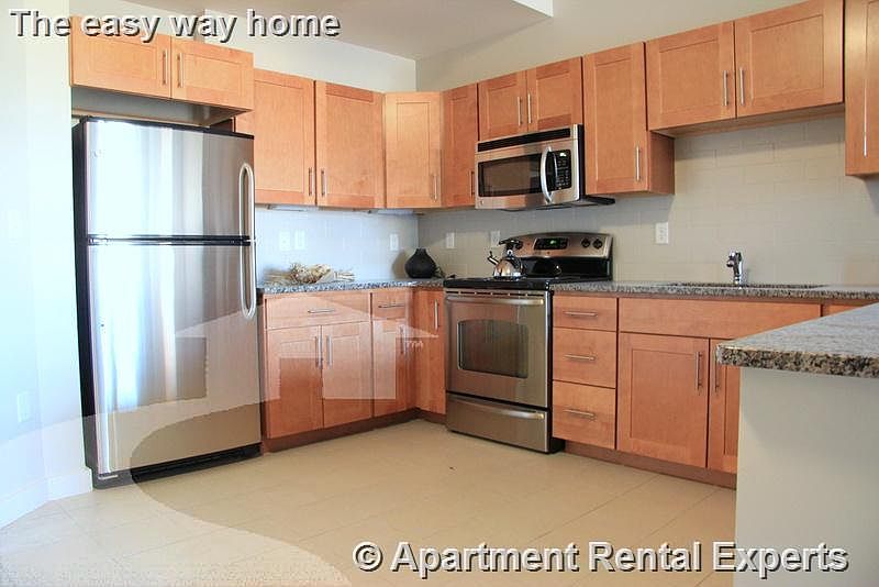 1st image of 440 Massachusetts Ave APT 6