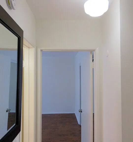 1400 N Fairfax Ave — Photo 17
