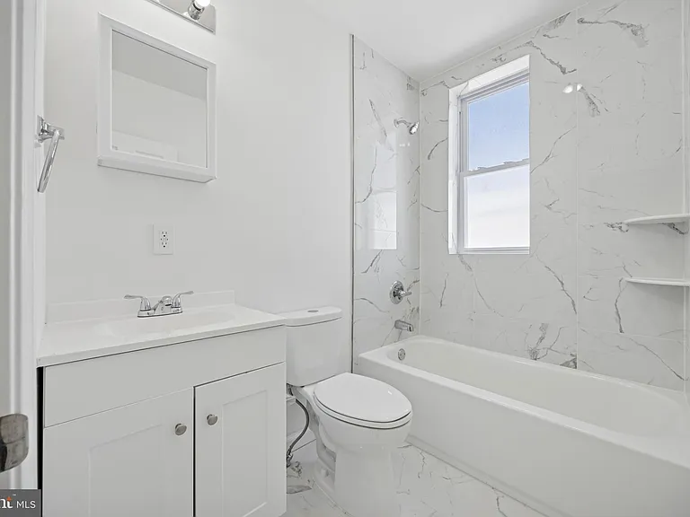 278 S 60th St — Photo 13