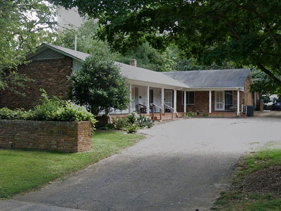 1st image of 417 W End Ave