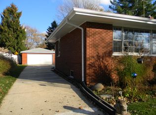 8433 Forest Ave, Munster, IN 46321