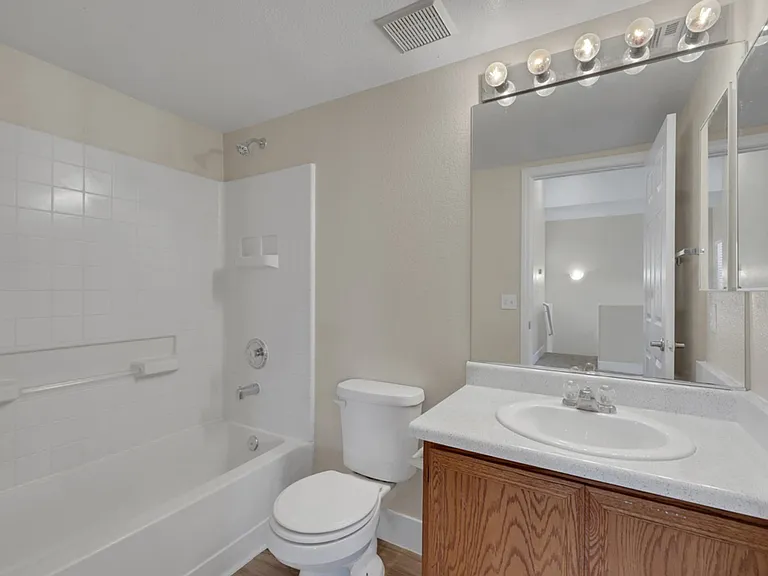 479 Eagle Egg St — Photo 7
