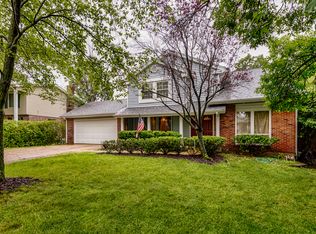 1648 Sunnyridge Rd, Ballwin, MO 63011