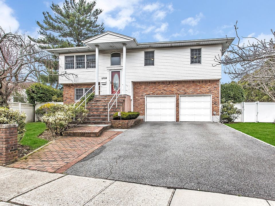 1st image of 2728 Beacon Hill Dr