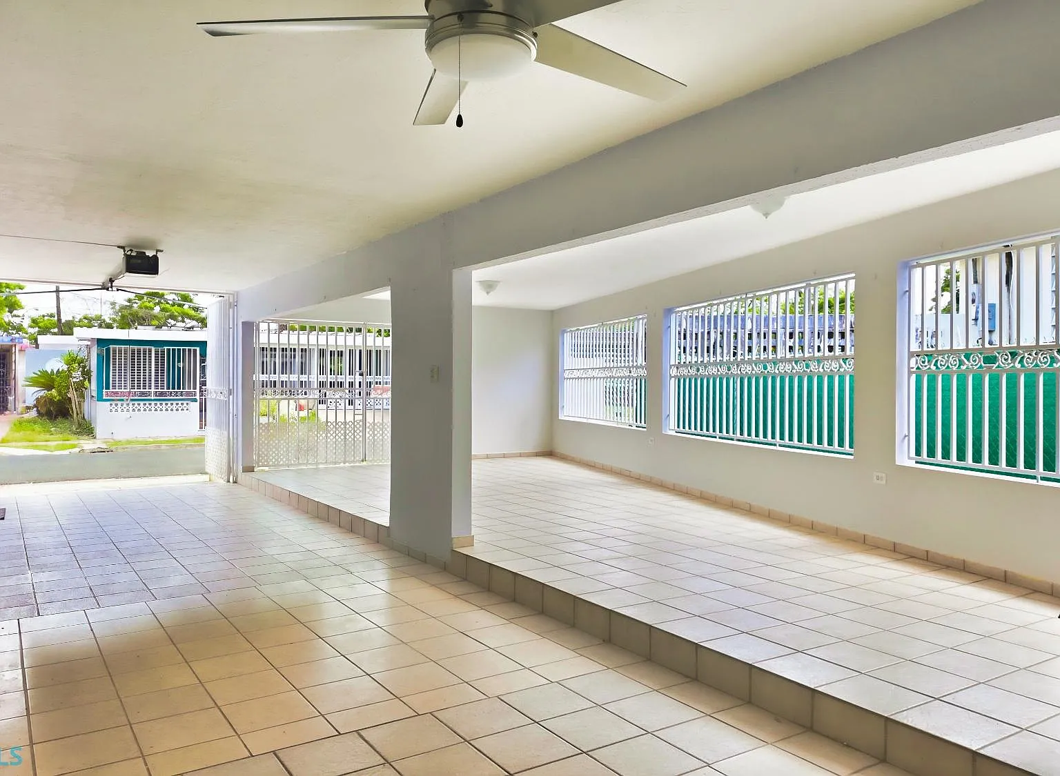 3 bed, 3.5 bath, 1379 sqft, $1,550 — Photo 4