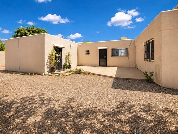 3rd image of 609-641 Mesilla St SE