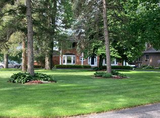 4433 Motorway Dr, Waterford, MI 48328