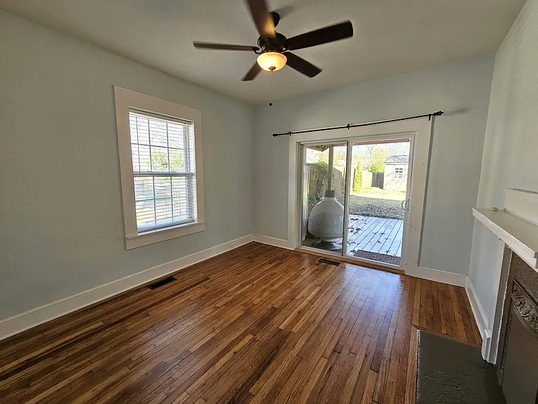 23 McAdoo Ave — Photo 30