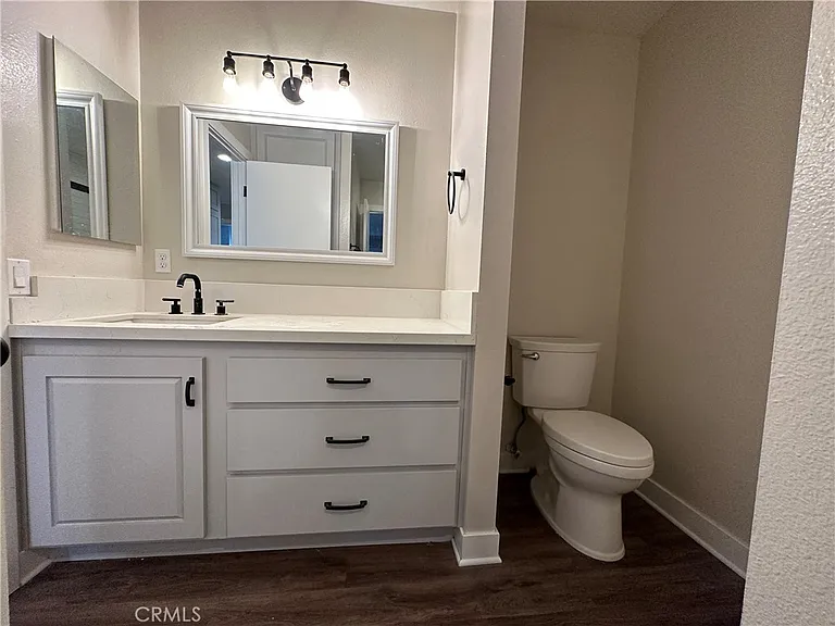 119 S Glassell St #B — Photo 23