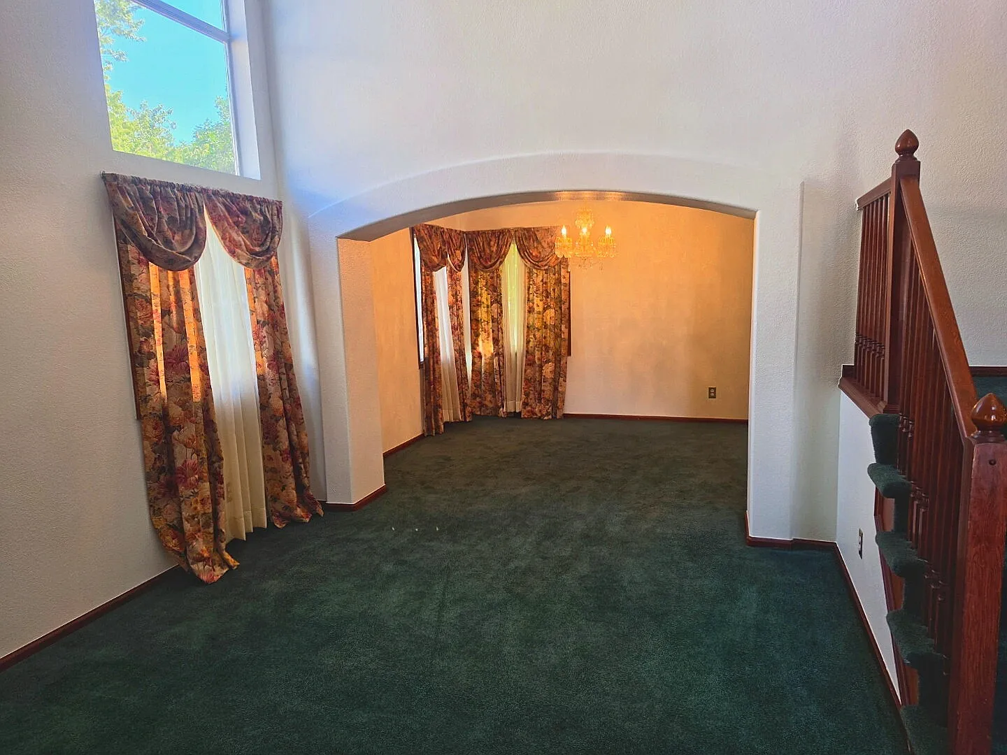 5 bed, 4.0 bath, 4146 sqft, $3,850 — Photo 3