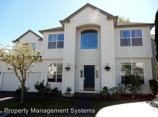 8990 SW Cortland Ln, Tigard, OR 97224
