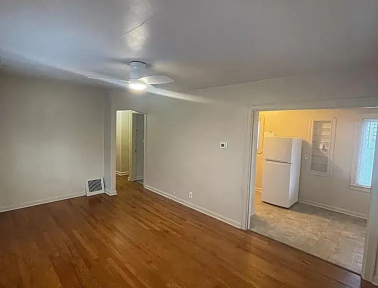 719 Cottage St NE — Photo 1