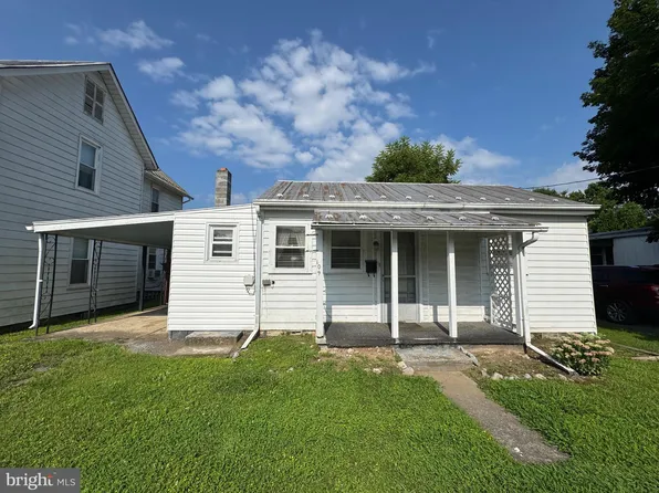 109 Chipley Ln, Moorefield, WV 26836