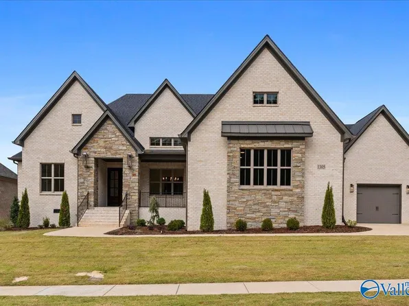 1305 Cardinal Cove Dr, Huntsville, AL 35803