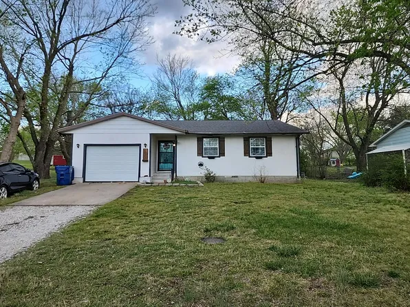 105 Brookside Dr, Joplin, MO 64801