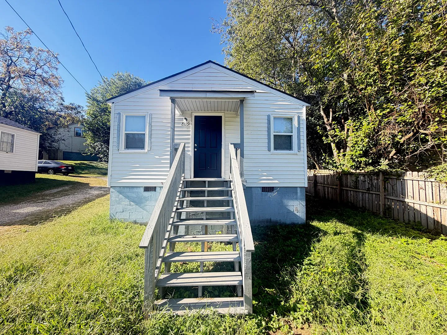 Small 2 bed 1 bath house close to downtown Kannapolis and the Research Campus — Photo 2