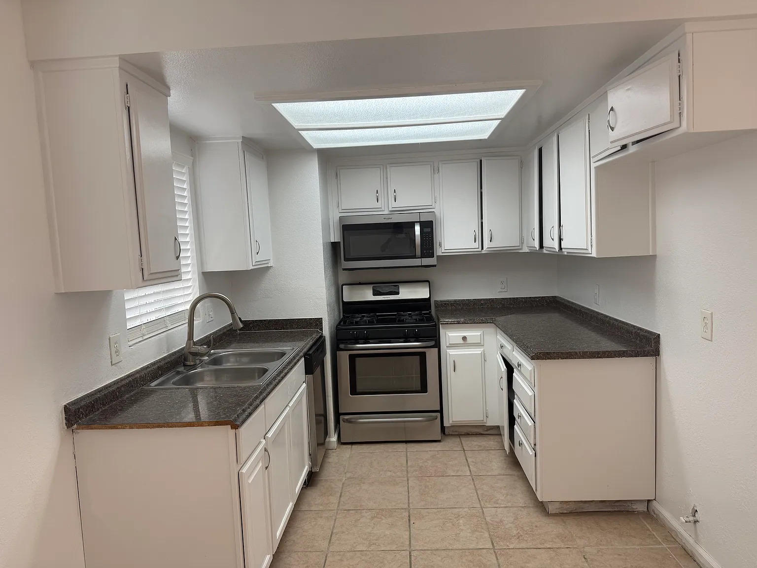 4128 W Avenue L — Photo 2