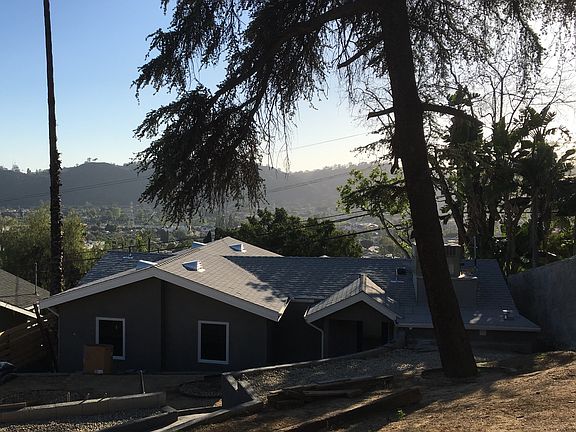 5th image of 3608 Roseview Ave
