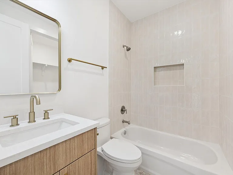 6341 W Montgomery Rd — Photo 23