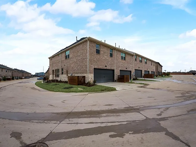 539 Cobblestone Ln — Photo 22