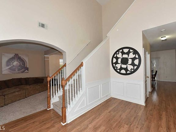 5th image of 3865 Yosemite Park Ln #2