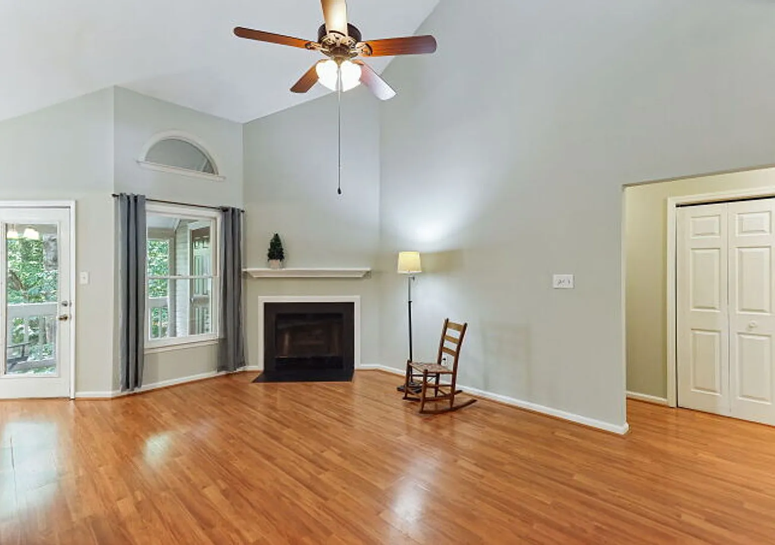 Fantastic 2BD/2BA Condo in Cary near RTP! — Photo 2