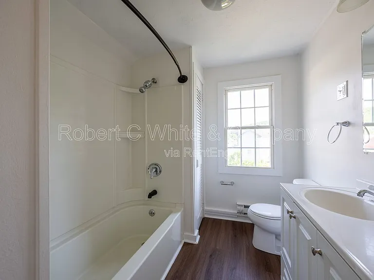 202 Main St #C — Photo 14