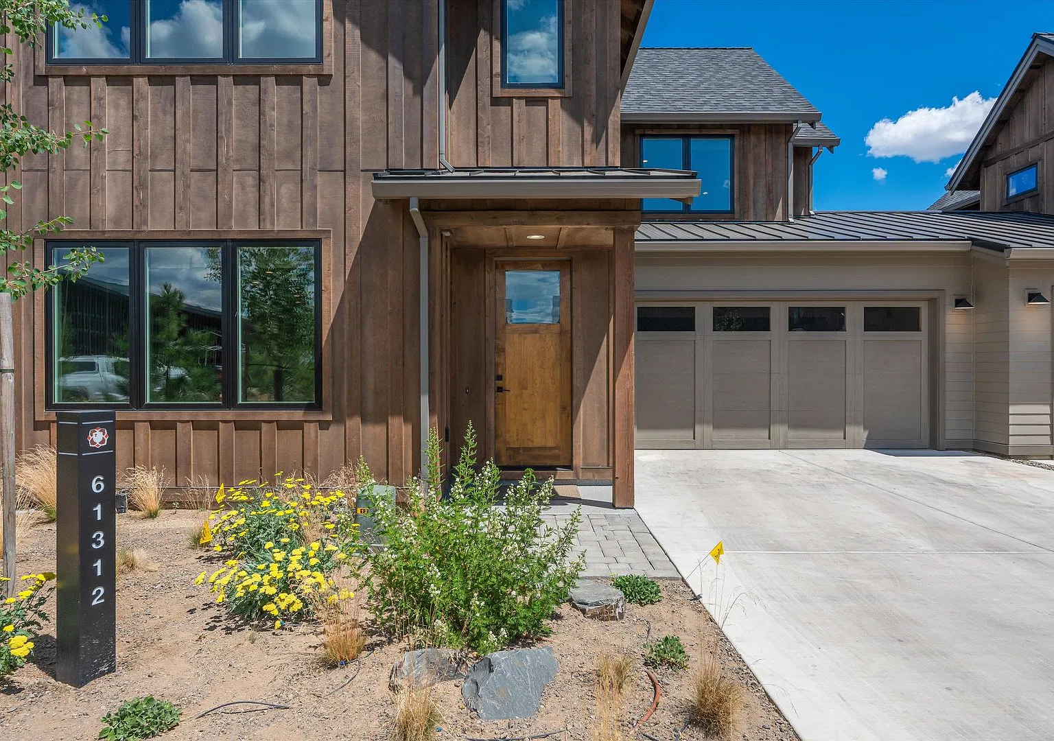 Mountain Living in Tetherow | Luxury 4-Bedroom Home with Bonus Room — Photo 3