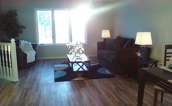 4th image of 3216 Sunset Lake Dr