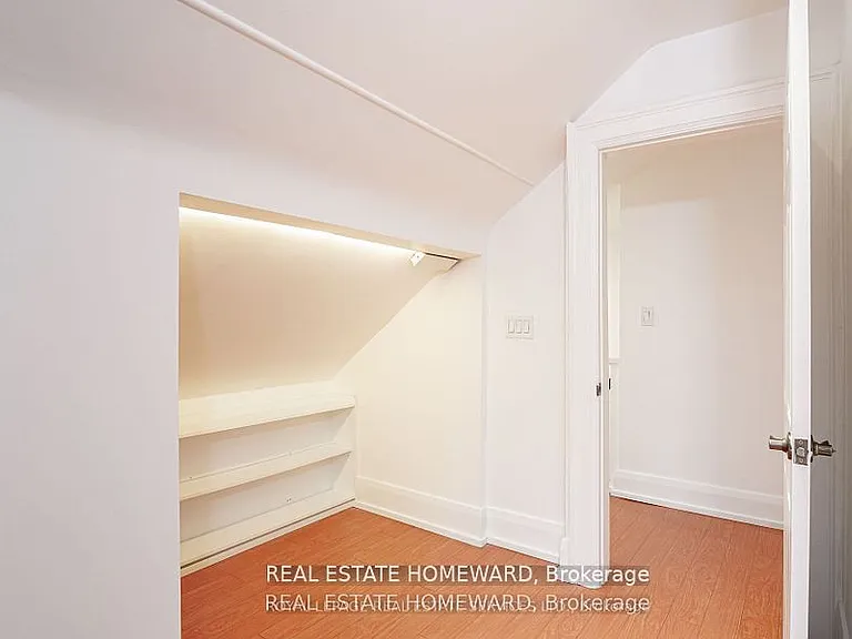 56 Oakwood Ave — Photo 25
