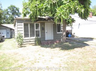 738 W 4th St, Medford, OR