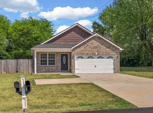 767 Pembroke Oak Grove Rd, Oak Grove, KY 42262