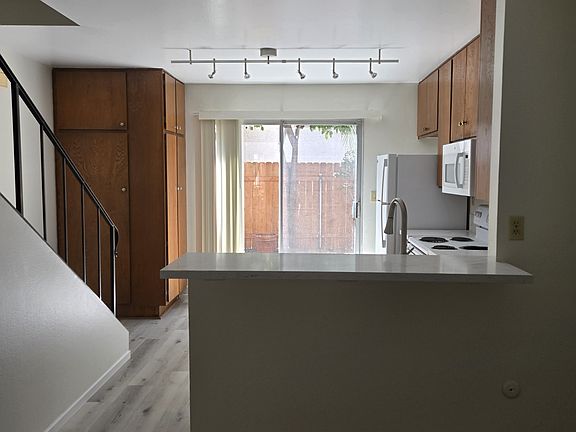 4th image of 6666 Bell Bluff Ave Unit B