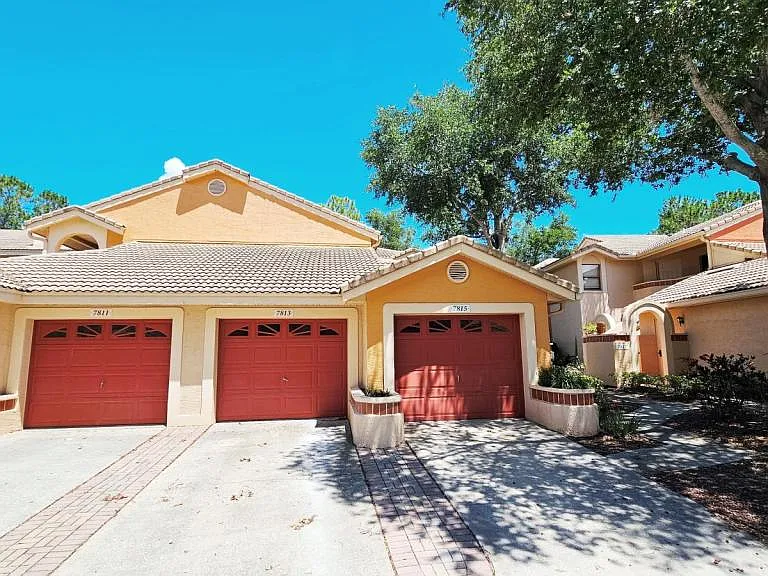 7813 Sugar Bend Dr — Photo 26