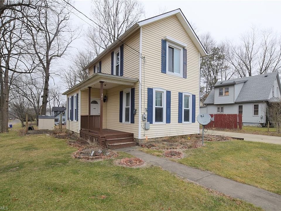 1st image of 301 E Central Ave
