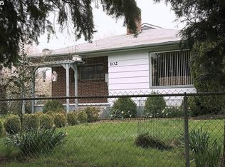 102 SE 7th St, Oakland, OR 97462
