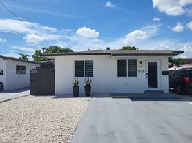 9226 SW 37th St, Miami, FL