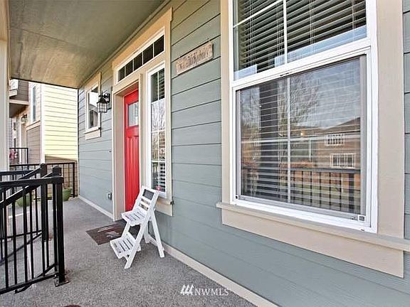 2nd image of 3214 Highlands Blvd