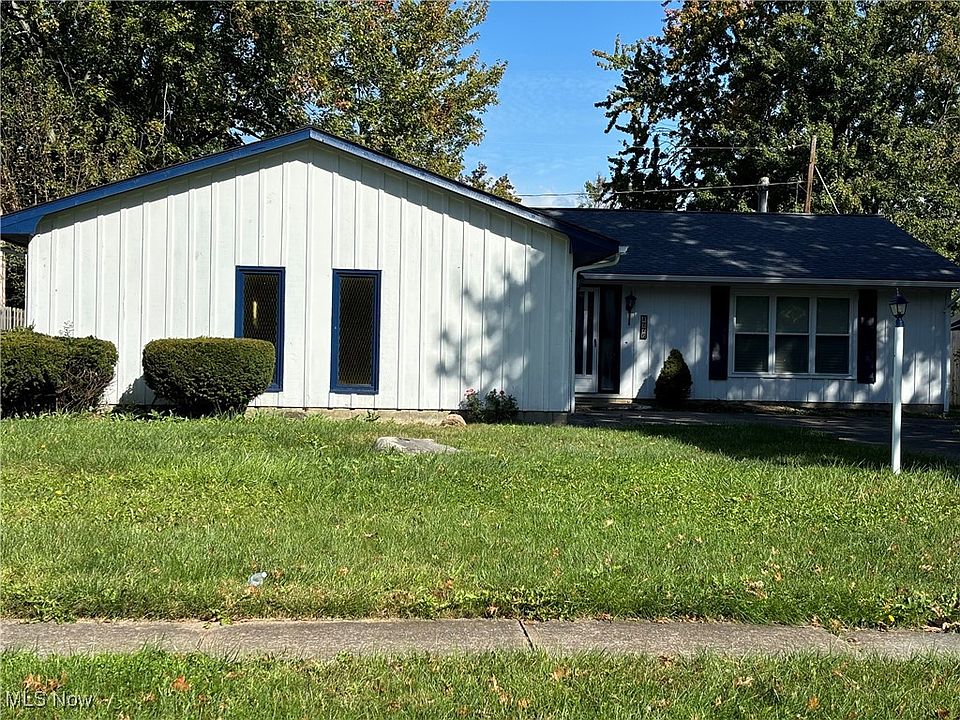 1st image of 1776 Fairway Dr