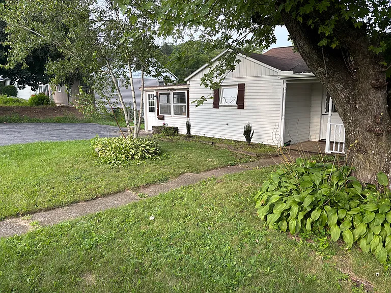 644 Vine St — Photo 7