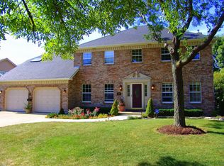 359 Prairie Knoll Dr, Naperville, IL 60565