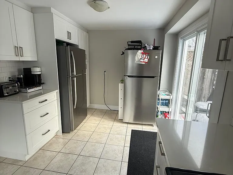 39 Briarlea Rd — Photo 6