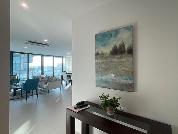 Entry way