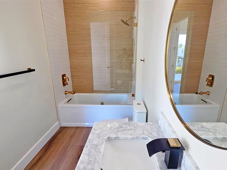 1156 Cocoanut Ave — Photo 51