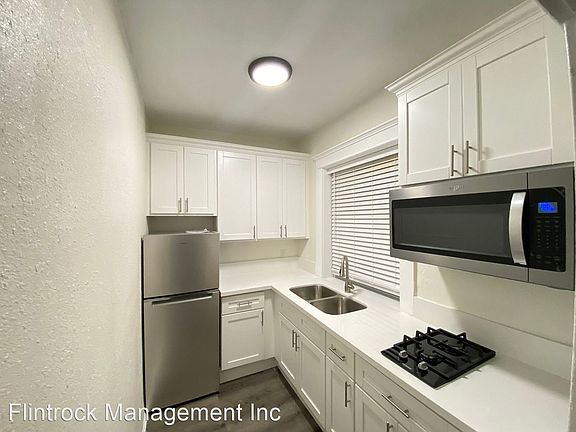 5th image of 722 Hartford Ave APT 103